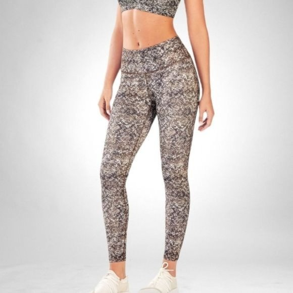 Fabletics Pants - Fabletics Define 7/8 Leggings Powerhold High-Waisted Serpentine L